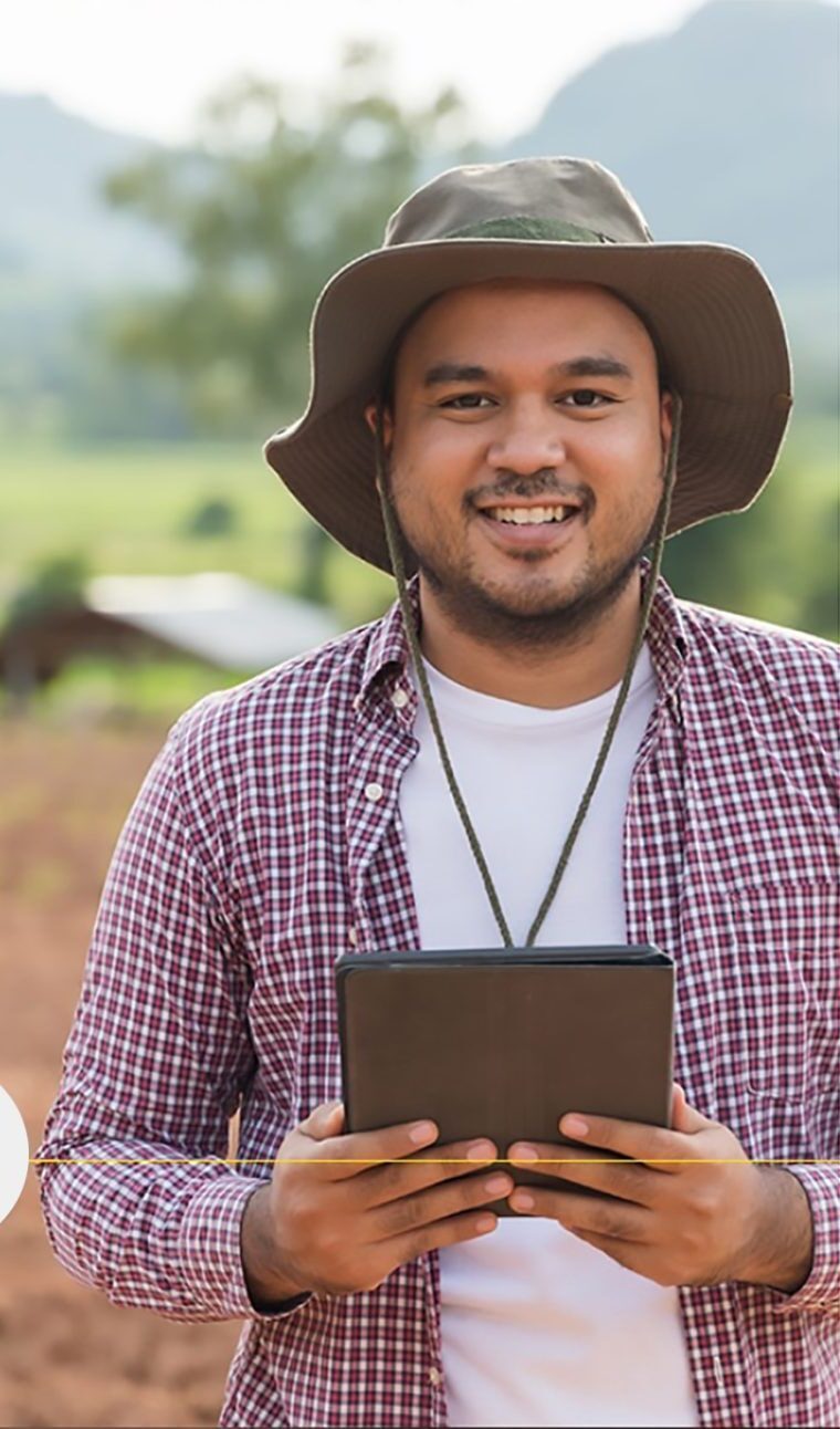 Agricultor con tableta